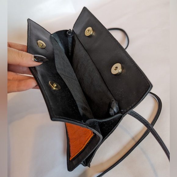 orange patch crossover purse - Picture 3 of 5